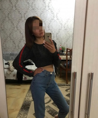 🌟 Мои услуги - настоящее искусство, которое я создаю специально для тебя. 🎨
Атмосфера нашей встречи будет наполнена лаской и нежностью, а мои умелые руки превратят нашу встречу в настоящий релакс. 💆🏻♀️
Будь уверен, ты останешься полностью доволен каждой минутой проведенной со мной. Мои гостей оставляют только положительные отзывы. 👍🏻
Фото на моей странице – это я, настоящая и сексапильная красавица. 😍
Так что не теряй время, приглашай меня к себе и мы окунемся в мир настоящей страсти и удовольствия! 🔥 Регина